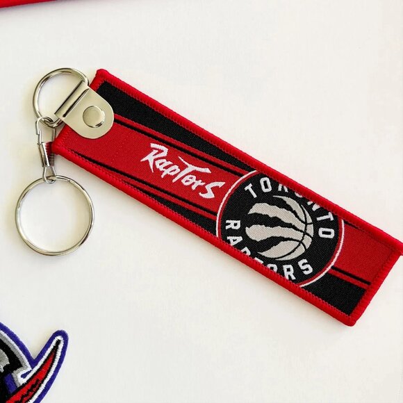 Toronto Raptors Iron On Patch Keychain Throwback Vintage - Picture 4 of 4